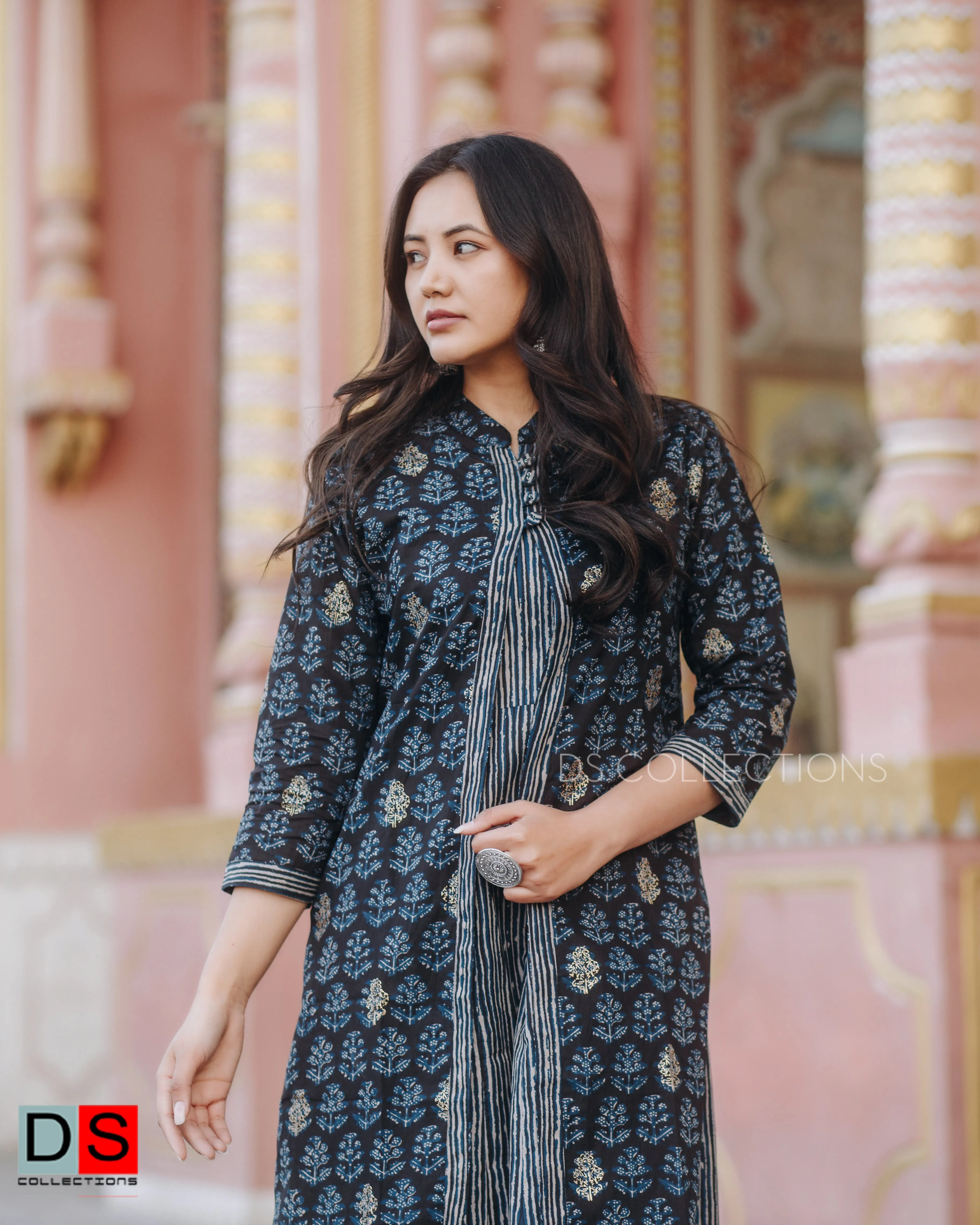 Cape Dress With Lining Inner